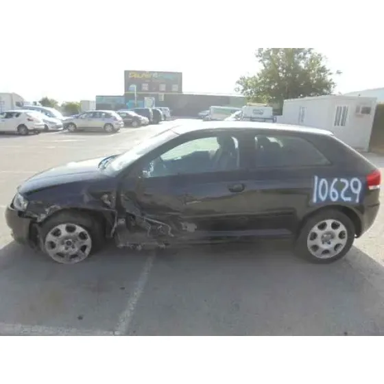AUDI A3 (8P) '2004 1.6 AMBIENTE NEGRO