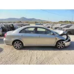 TOYOTA AVENSIS BERLINA (T25) '2003 2.0 EXECUTIVE SEDAN (4-PTAS.) DORADO
