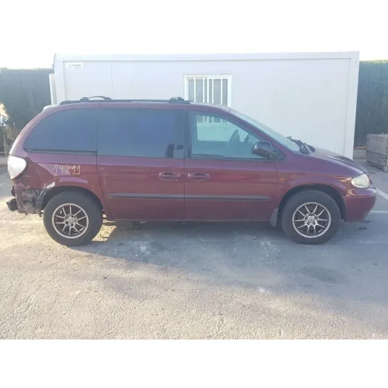 CHRYSLER VOYAGER (RG) '2003 2.5 CRD SE GRANATE