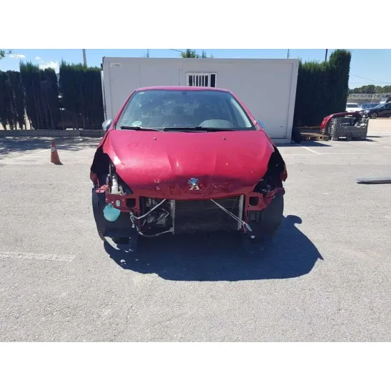 PEUGEOT 208 '2018 STYLE ROJO