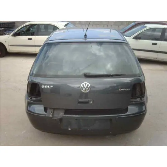 VOLKSWAGEN GOLF IV BERLINA (1J1) '2001 HIGHLINE 4MOTION GRIS OSCURO