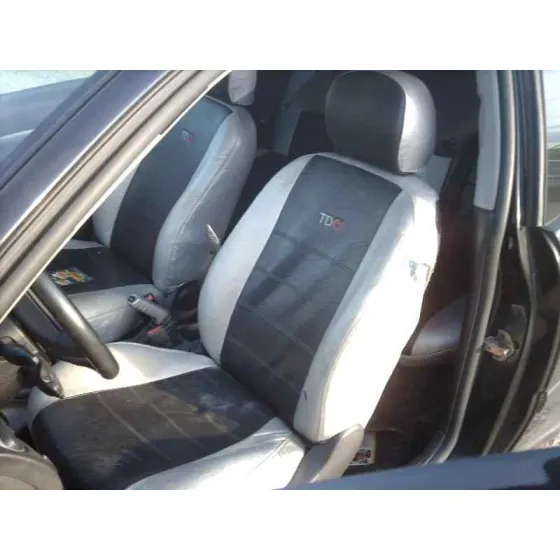 FORD FOCUS BERLINA (CAK) '2001 TREND NEGRO