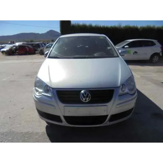 VOLKSWAGEN POLO (9N3) '2006 ADVANCE GRIS