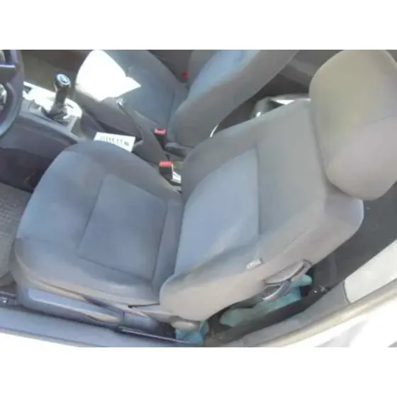 VOLKSWAGEN POLO (9N3) '2006 ADVANCE GRIS