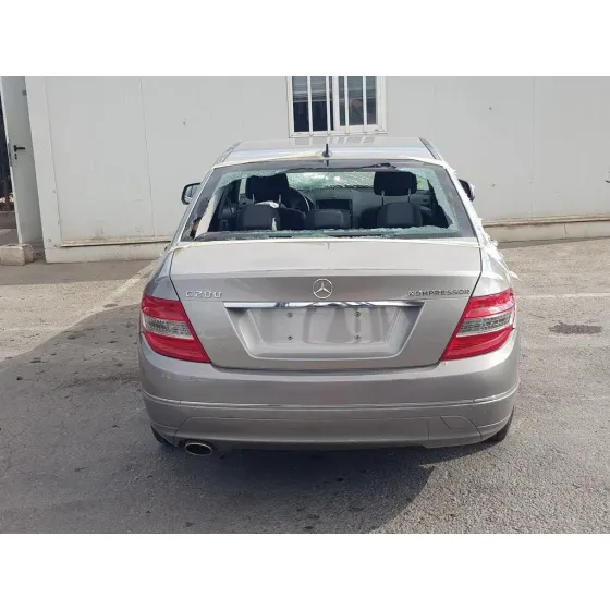 MERCEDES CLASE C (W204) BERLINA '2007 C 200 KOMPRESSOR (204.041) GRIS