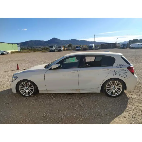 BMW SERIE 1 LIM. (F20) '2013 116D BLANCO