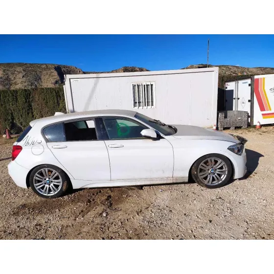 BMW SERIE 1 LIM. (F20) '2013 116D BLANCO