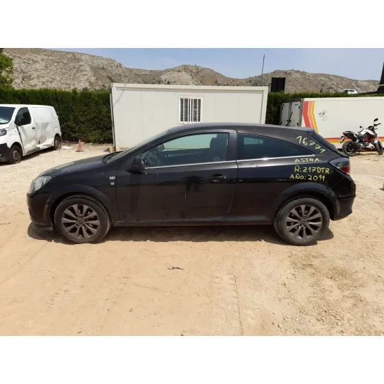 Opel ASTRA H GTC (A04) 2007
