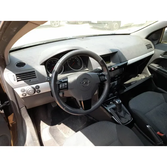 Opel ASTRA H GTC (A04) 2007