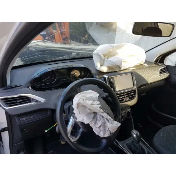 PEUGEOT 2008 (--.2013->) '2019 SIGNATURE 1.5 HDI 100 CV BLANCO