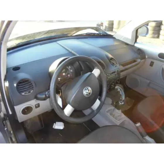 VOLKSWAGEN NEW BEETLE (9C1/1C1) '2002 2.0 GRIS