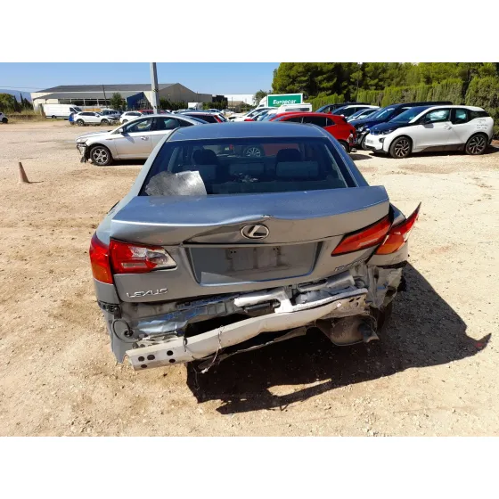 Lexus IS II (_E2_) 2005