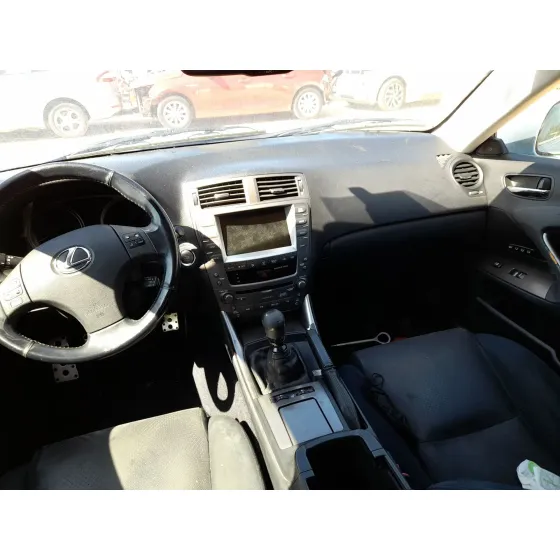 Lexus IS II (_E2_) 2005
