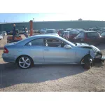 MERCEDES-BENZ CLASE CLK (W209) COUPE MERCEDES CLASE CLK (W209) COUPE '2005 270 CDI (209.316) AZUL CLARO 2002