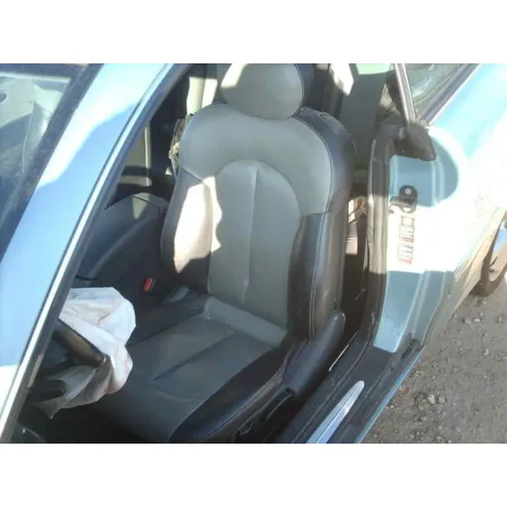MERCEDES CLASE CLK (W209) COUPE '2005 270 CDI (209.316) AZUL CLARO