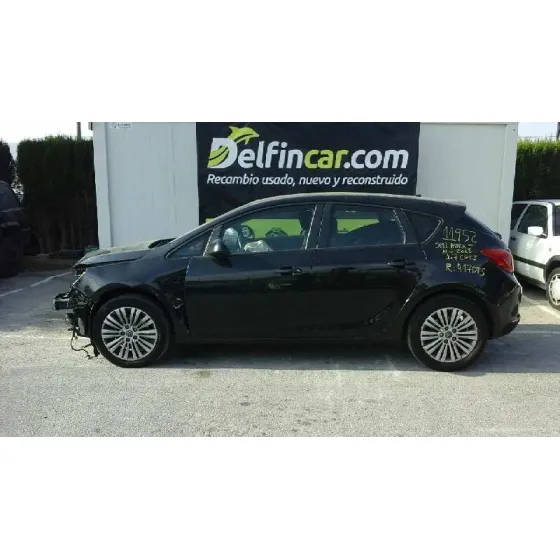OPEL ASTRA J LIM. '2013 SELECTIVE BUSINESS NEGRO
