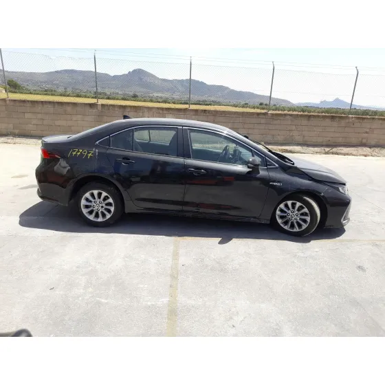 Toyota COROLLA SEDAN (_E21_) 2019