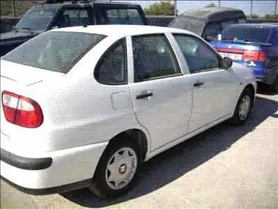 SEAT CORDOBA BERLINA (6K2) '1999 1.9 SDI BLANCO