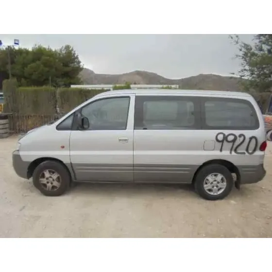 HYUNDAI H 1 '2001 H 1 FURG.CAJA CERR.C. PUERTA GRIS