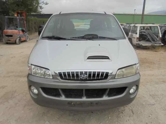 HYUNDAI H 1 HYUNDAI H 1 '2001 H 1 FURG.CAJA CERR.C. PUERTA GRIS 2000