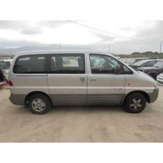HYUNDAI H 1 '2001 H 1 FURG.CAJA CERR.C. PUERTA GRIS