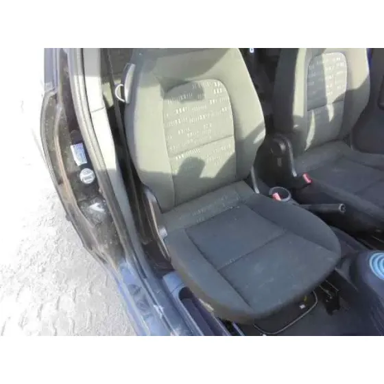 MITSUBISHI COLT BERLINA 3 (CZ) '2006 1.1 INFORM NEGRO
