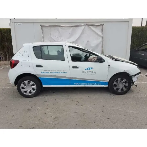 DACIA SANDERO '2020 ESSENTIAL BLANCO