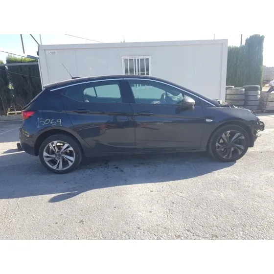 OPEL ASTRA K LIM. 5TÜRIG '2016 DYNAMIC START/STOP NEGRO