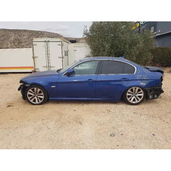 BMW SERIE 3 BERLINA (E90) '2011 318D AZUL