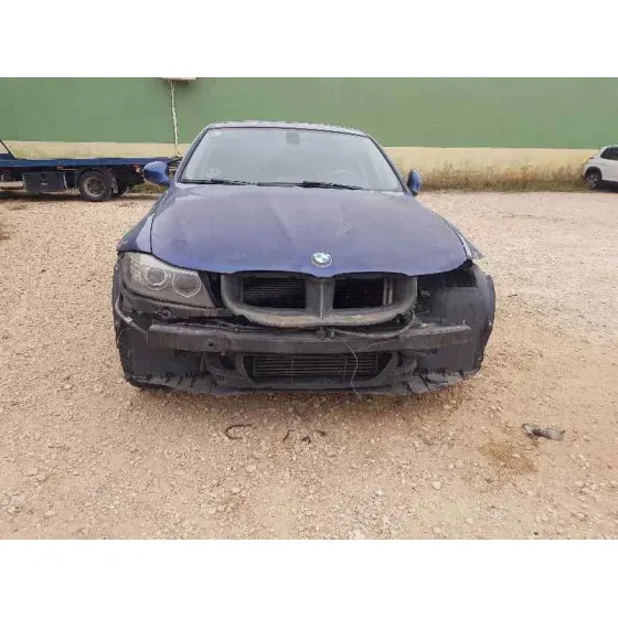 BMW SERIE 3 BERLINA (E90) '2011 318D AZUL