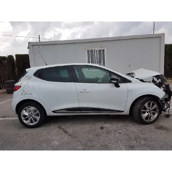 RENAULT CLIO IV '2018 LIMITED BLANCO