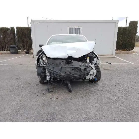RENAULT CLIO IV '2018 LIMITED BLANCO