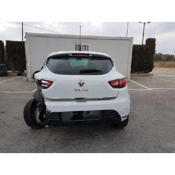RENAULT CLIO IV '2018 LIMITED BLANCO