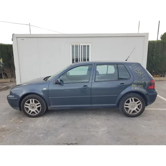 VOLKSWAGEN GOLF IV BERLINA (1J1) '2001 ADVANCE GRIS OSCURO