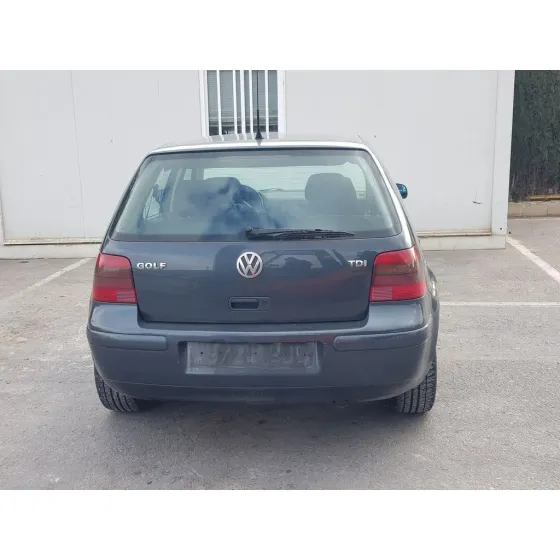VOLKSWAGEN GOLF IV BERLINA (1J1) '2001 ADVANCE GRIS OSCURO