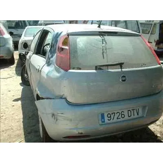 FIAT GRANDE PUNTO (199) '2005 1.4 CAT GRIS