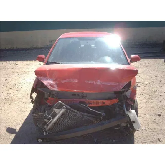 VOLKSWAGEN POLO (9N3) '2006 ADVANCE ROJO