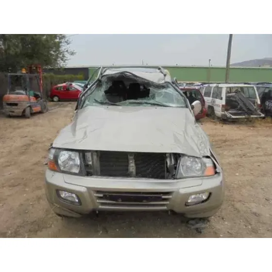 MITSUBISHI MONTERO (V60/V70) '2002 3.2 DI-D GLS (3-PTAS.) DORADO
