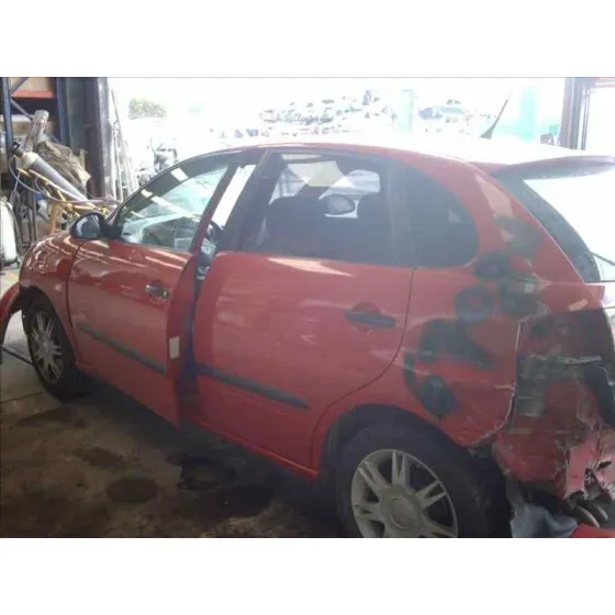 SEAT IBIZA (6L1) '2004 COOL ROJO