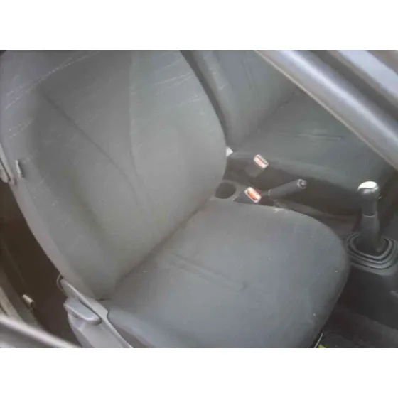 TOYOTA YARIS (KSP9/SCP9/NLP9) '2006 BASICO NEGRO