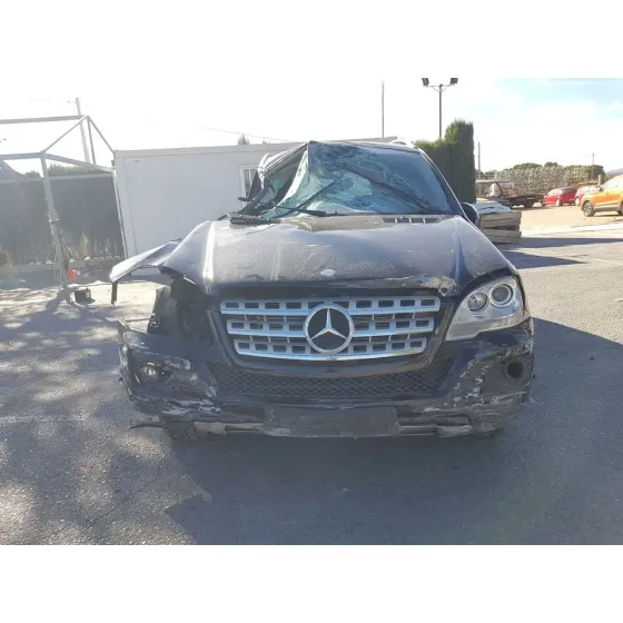 MERCEDES CLASE M (W164) '2010 ML 300 CDI BE 4-MATIC (164.121) NEGRO