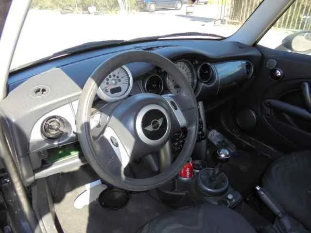 MINI MINI (R50,R53) '2004 ONE D NEGRO