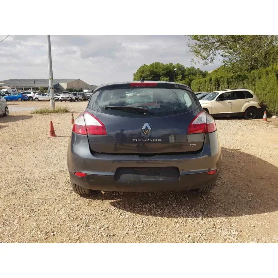 RENAULT MEGANE III BERLINA 5 P '2010 DYNAMIQUE GRIS OSCURO
