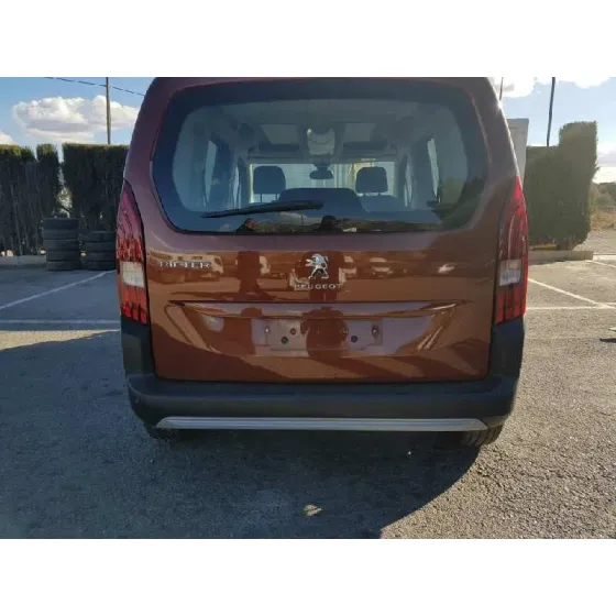 PEUGEOT RIFTER '2019 ALLURE STANDARD NARANJA