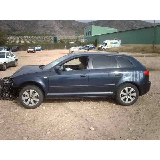 AUDI A3 SPORTBACK (8P) '2004 2.0 TDI AMBIENTE AZUL