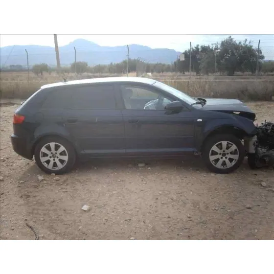 AUDI A3 SPORTBACK (8P) '2004 2.0 TDI AMBIENTE AZUL