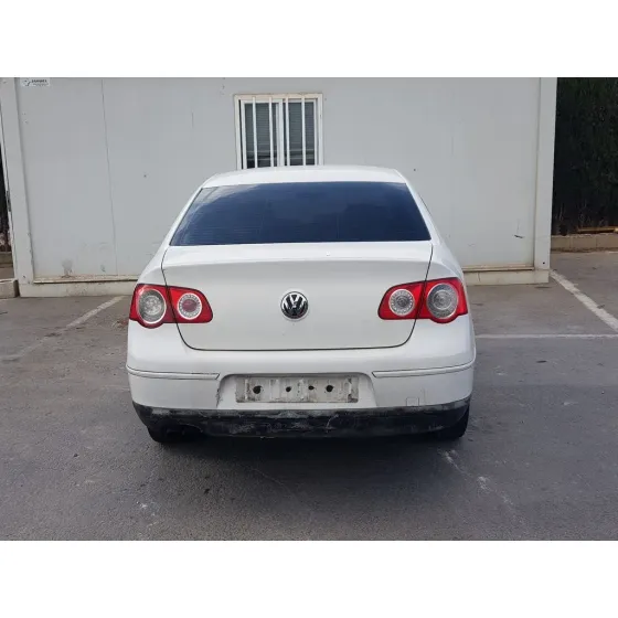 VOLKSWAGEN PASSAT BERLINA (3C2) '2008 EDITION BLANCO