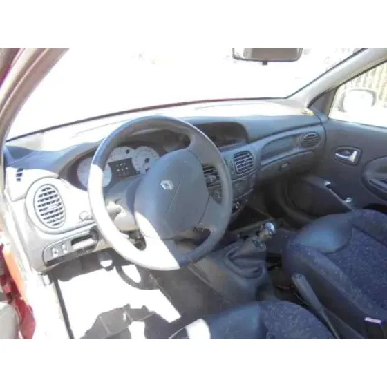 RENAULT MEGANE I COUPE FASE 2 (DA..) '2002 1.4 16 V DYNAMIQUE GRANATE