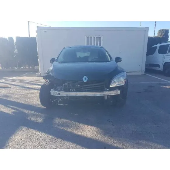 RENAULT MEGANE III BERLINA 5 P '2009 AUTHENTIQUE NEGRO