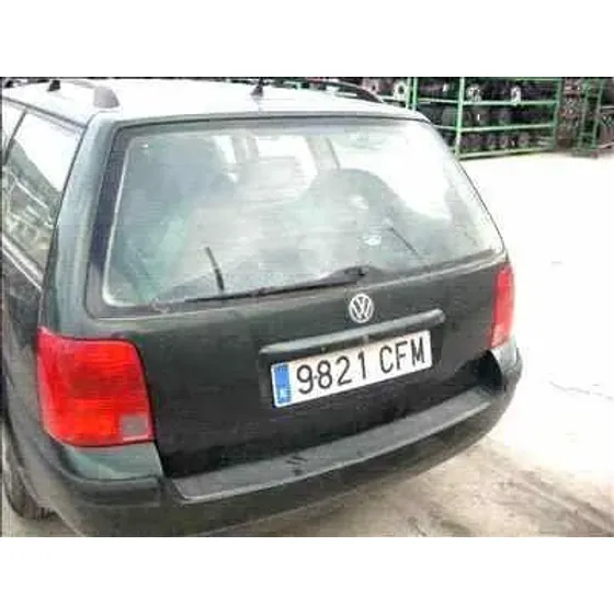 VOLKSWAGEN PASSAT VARIANT (3B5) '1996 1.9 TDI VERDE